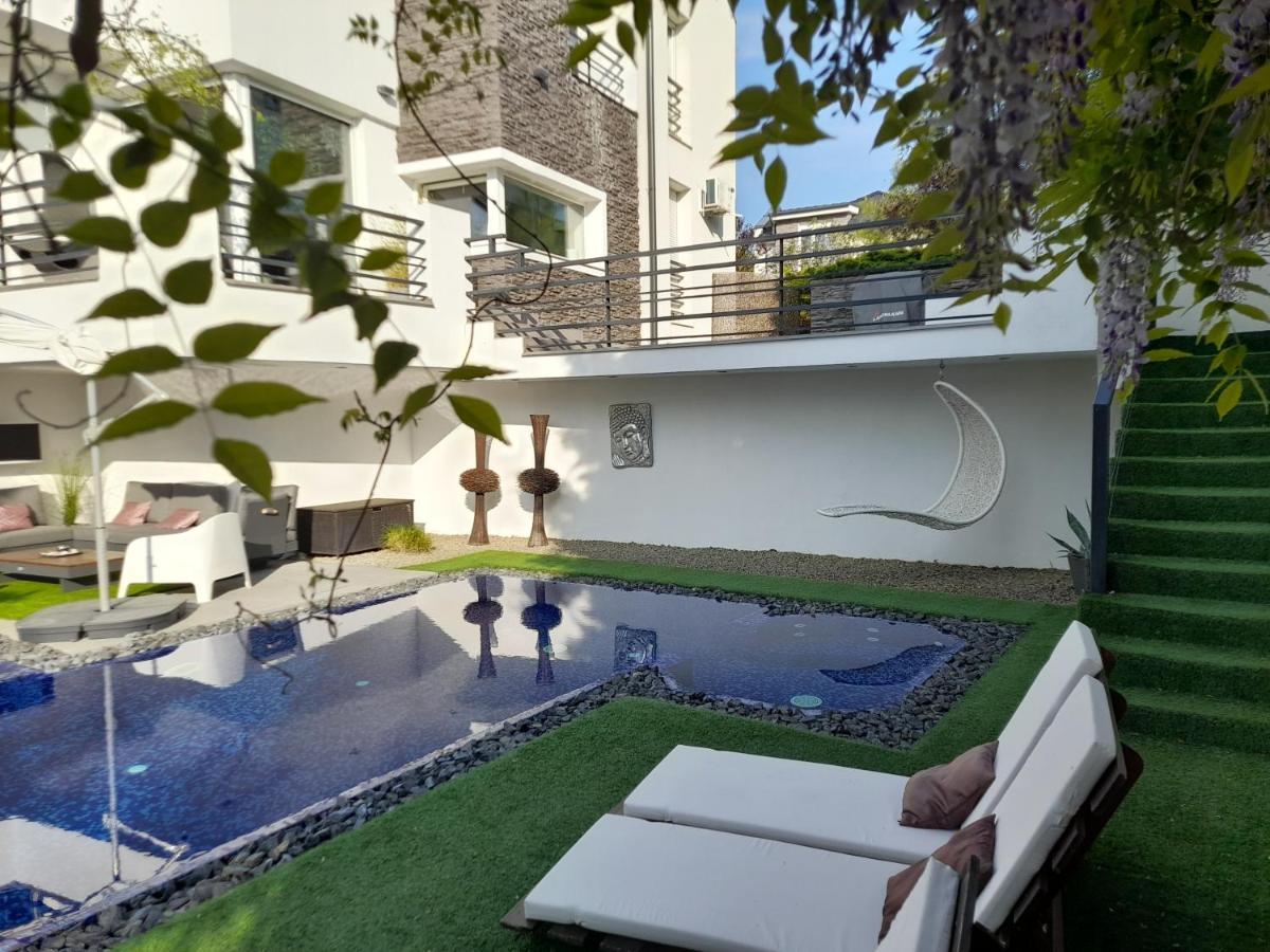Private Family Villa บูดาโอร์ช ภายนอก รูปภาพ