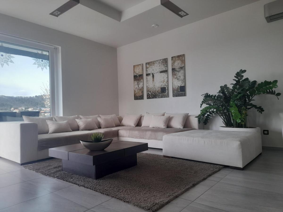 Private Family Villa บูดาโอร์ช ภายนอก รูปภาพ