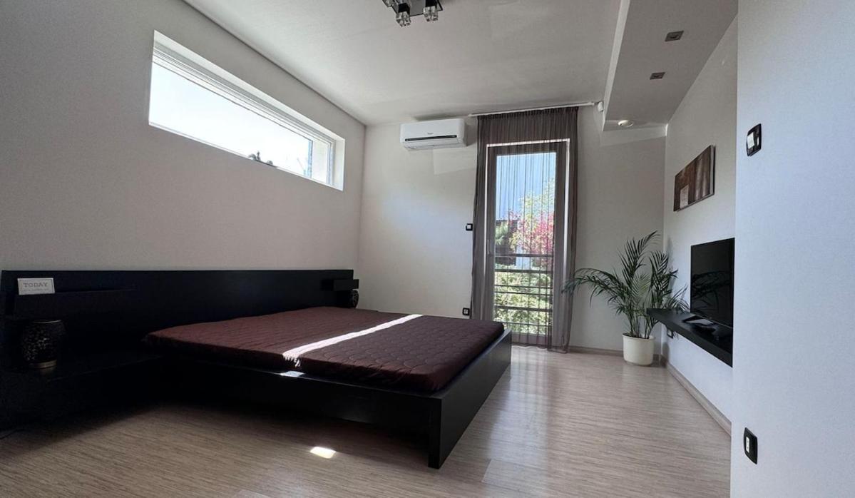 Private Family Villa บูดาโอร์ช ภายนอก รูปภาพ